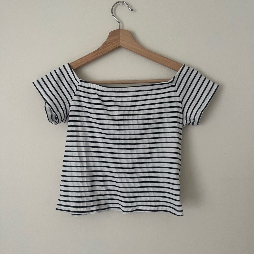 H&M crop top